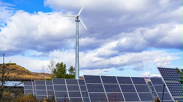 太阳能发电和风力发电用途日趋广泛